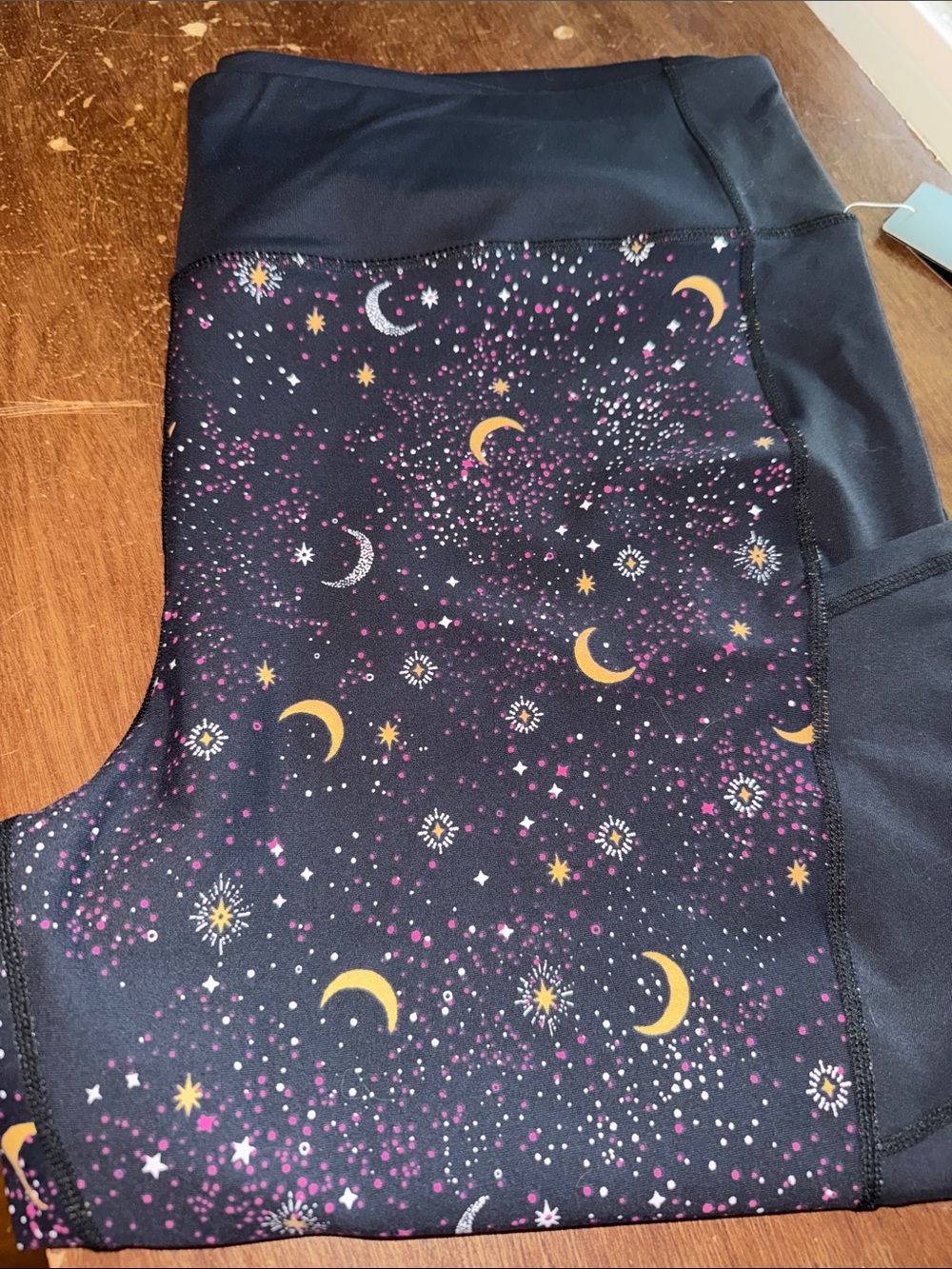 Torrid Active Women’s Black Galaxy Moon Print Leggings. NWT Size 4X